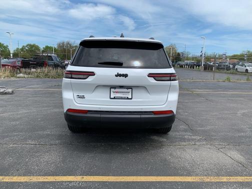 2025 Jeep Grand Cherokee L Laredo