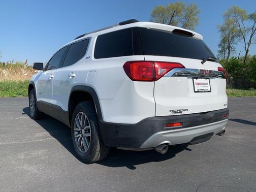 2019 GMC Acadia SLE-2