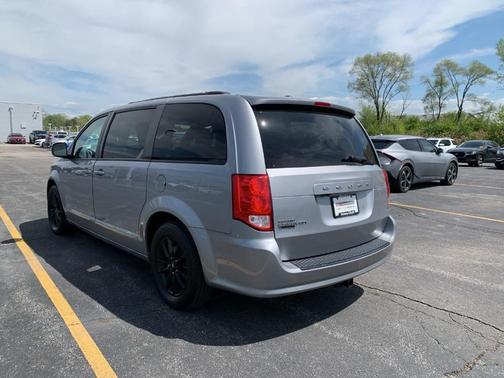 2020 Dodge Grand Caravan SE