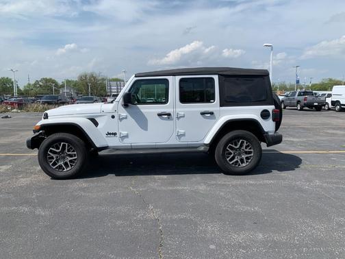 2025 Jeep Wrangler Sahara