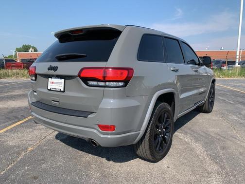 2020 Jeep Grand Cherokee Altitude