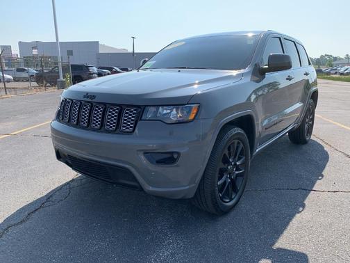 2020 Jeep Grand Cherokee Altitude