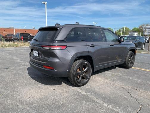 2023 Jeep Grand Cherokee Altitude