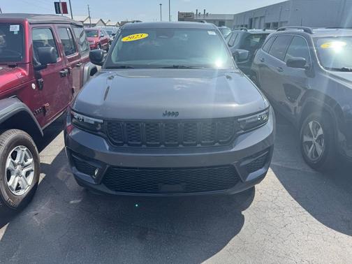 2023 Jeep Grand Cherokee Altitude