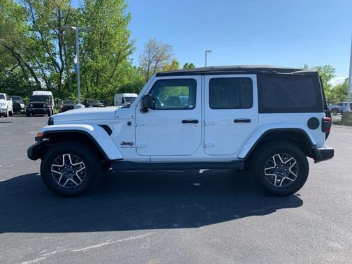 2025 Jeep Wrangler Sahara