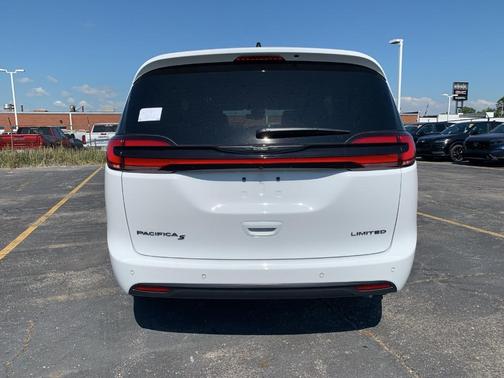 2025 Chrysler Pacifica Limited