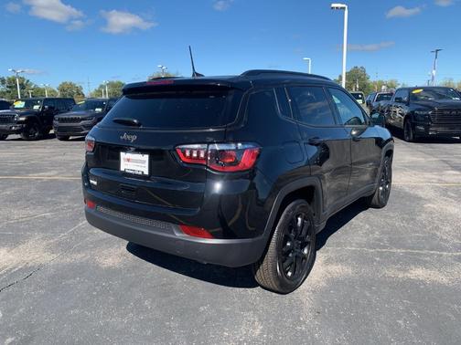 2025 Jeep Compass Latitude