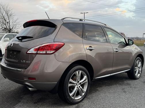 2011 Nissan Murano LE