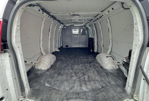 2017 GMC Savana 2500 Work Van