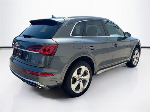 2023 Audi Q5 45 S line Premium Plus