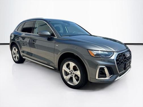 2023 Audi Q5 45 S line Premium Plus
