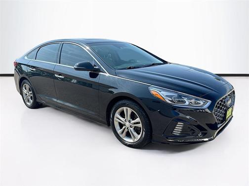 2019 Hyundai SONATA Limited