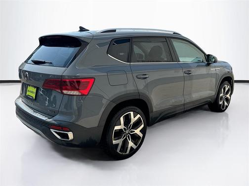 2022 Volkswagen Taos 1.5T SEL