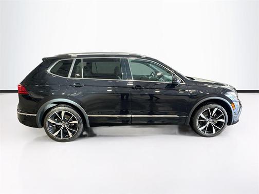2023 Volkswagen Tiguan 2.0T SEL R-Line 4MOTION