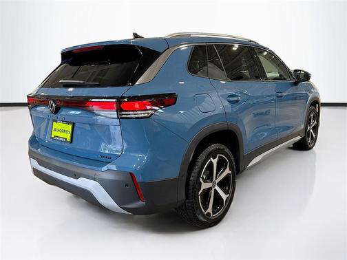 2025 Volkswagen Tiguan 2.0T SE 4MOTION