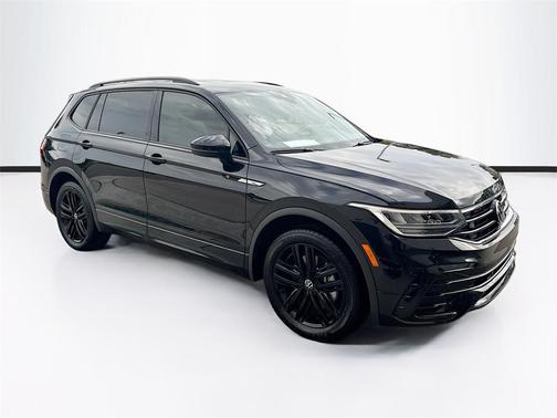 2022 Volkswagen Tiguan 2.0T SE R-Line Black