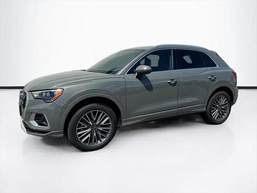 2022 Audi Q3 40 Premium