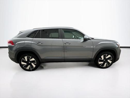 2024 Volkswagen Atlas Cross Sport 2.0T SE w/Technology 4MOTION