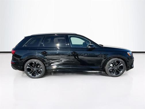 2026 Audi Q7 55 Premium Plus