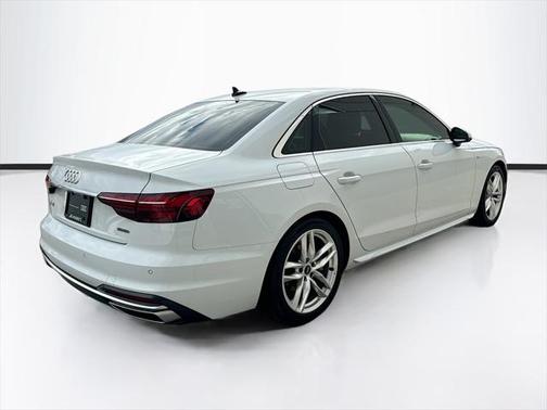 2023 Audi A4 45 S line Premium Plus