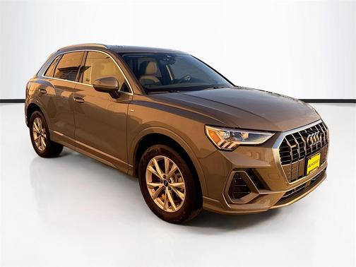 2023 Audi Q3 Premium