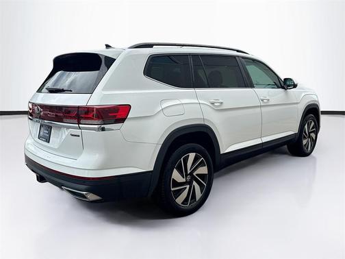 2025 Volkswagen Atlas 2.0T SE w/Technology 4MOTION
