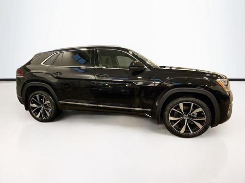 2026 Volkswagen Atlas Cross Sport 2.0T SEL Premium