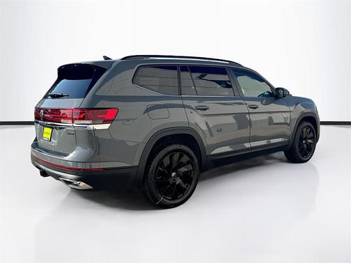 2026 Volkswagen Atlas 2.0T SE w/Technology 4MOTION