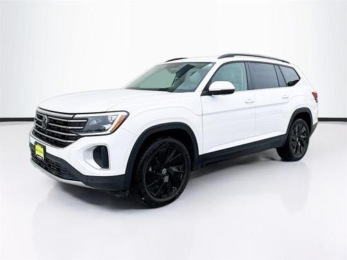 2024 Volkswagen Atlas 2.0T SE w/Technology 4MOTION