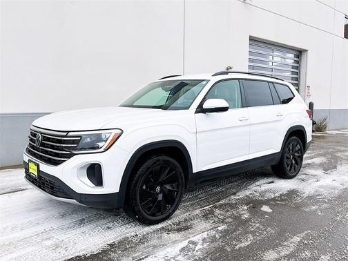 2024 Volkswagen Atlas 2.0T SE w/Technology 4MOTION