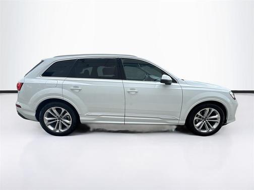 2025 Audi Q7 55 Prestige