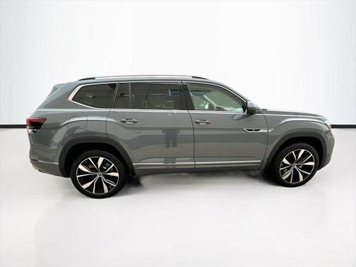 2025 Volkswagen Atlas 2.0T SEL Premium R-Line 4MOTION