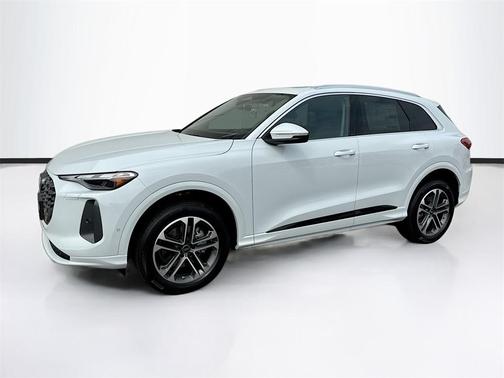 2025 Audi Q5 Premium