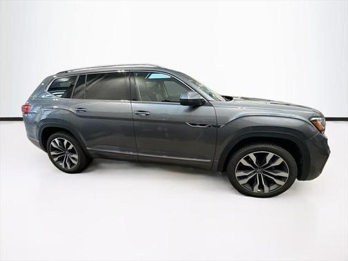 2022 Volkswagen Atlas 3.6L SEL Premium