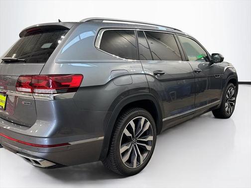 2022 Volkswagen Atlas 3.6L SEL Premium