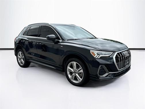 2023 Audi Q3 45 S line Premium Plus