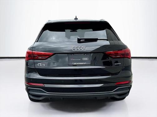 2023 Audi Q3 45 S line Premium Plus