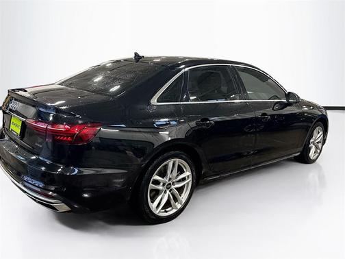 2021 Audi A4 45 S line Premium
