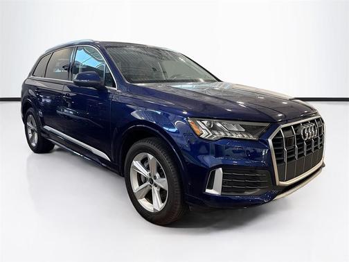 2024 Audi Q7 45 Premium Plus