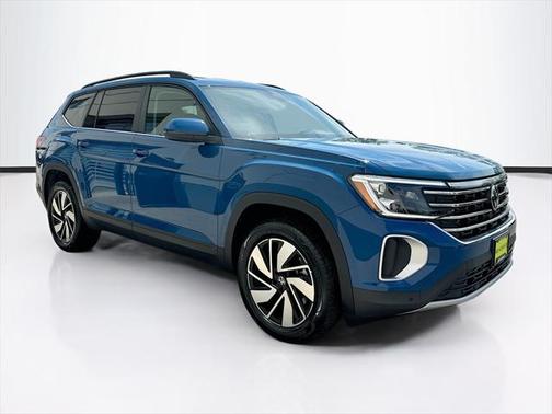 2025 Volkswagen Atlas 2.0T SE w/Technology 4MOTION