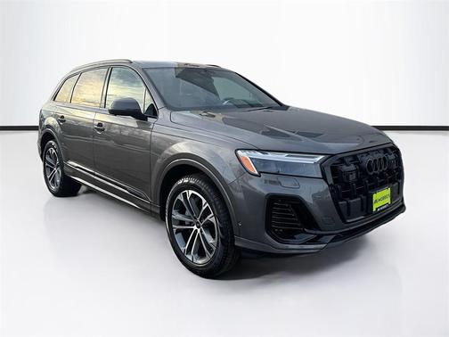 2026 Audi Q7 55 Premium