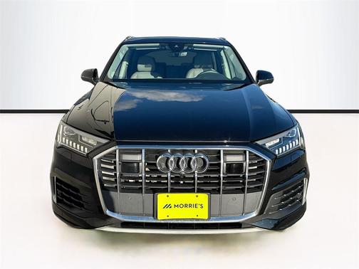 2023 Audi Q7 45 Premium Plus