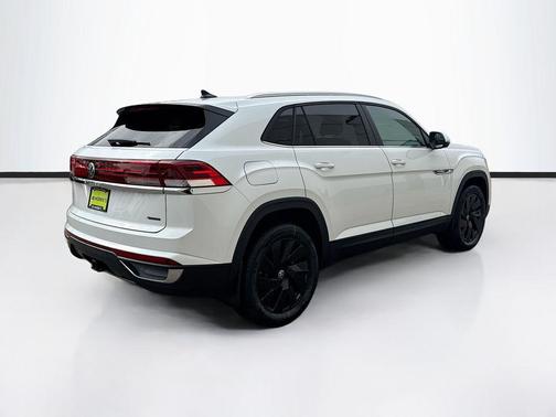 2026 Volkswagen Atlas Cross Sport 2.0T SE w/Technology 4MOTION