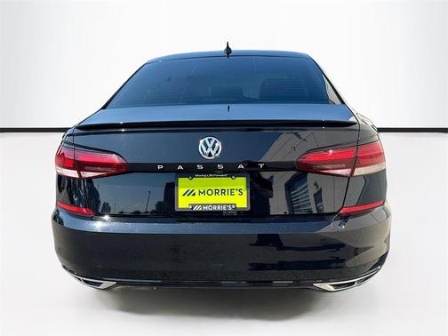 2020 Volkswagen Passat 2.0T R-Line