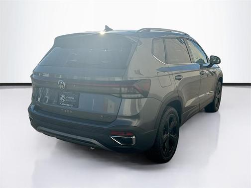 2025 Volkswagen Taos 1.5T SEL