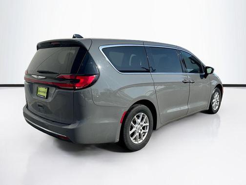 2025 Chrysler Pacifica L
