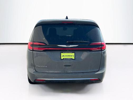 2025 Chrysler Pacifica L