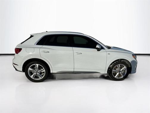 2023 Audi Q3 45 S line Premium Plus