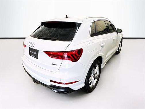 2023 Audi Q3 45 S line Premium Plus