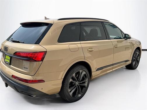 2025 Audi Q7 55 Premium Plus